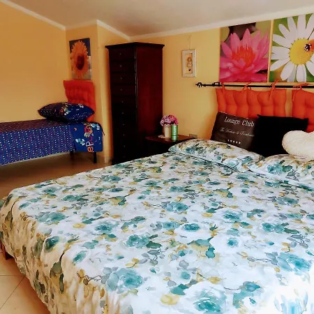 Deliziosa Casetta In Centro A 10 Min Dal Mare Apartmán Teulada